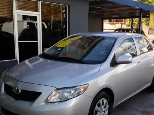 Toyota Corolla LE 2010