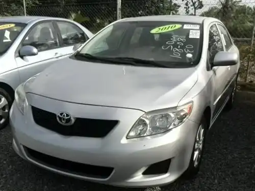Toyota Corolla LE 2010