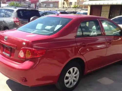 Toyota Corolla LE 2010