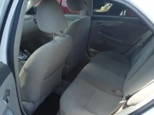 Toyota Corolla LE 2010