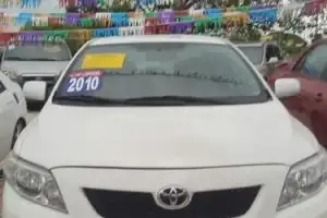Toyota Corolla LE 2010