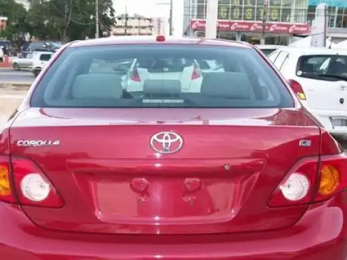 Toyota Corolla LE 2010