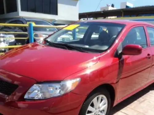 Toyota Corolla LE 2010