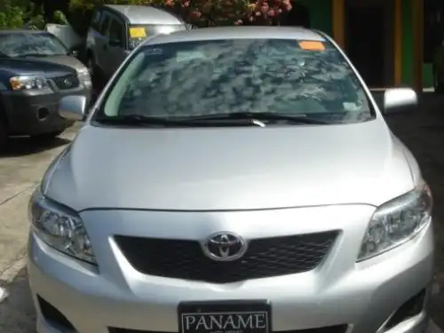 Toyota Corolla LE 2010