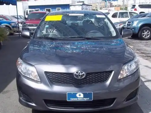 Toyota Corolla LE 2010