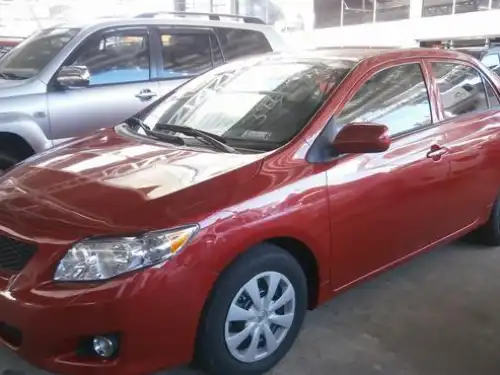 Toyota Corolla LE 2010