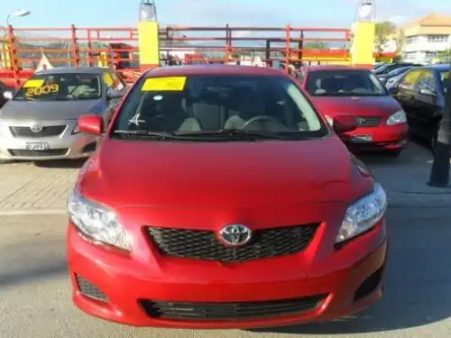 Toyota Corolla LE 2010