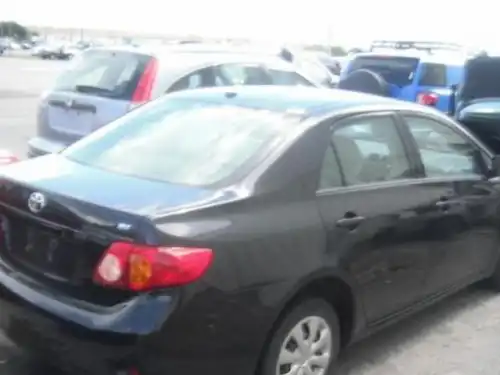 Toyota Corolla LE 2010