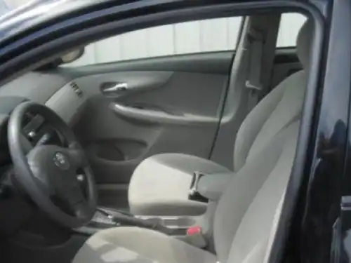 Toyota Corolla LE 2010