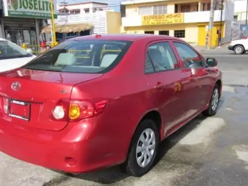 Toyota Corolla LE 2010