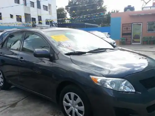 Toyota Corolla LE 2010