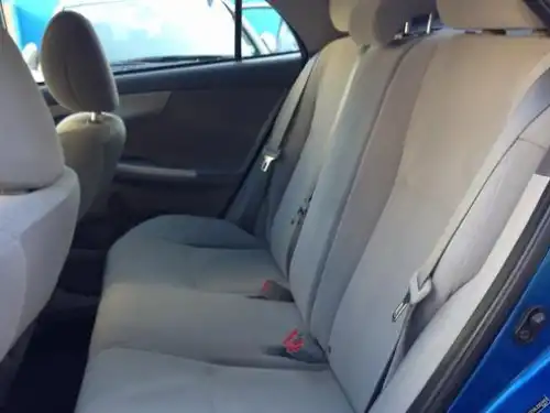 Toyota Corolla LE 2010