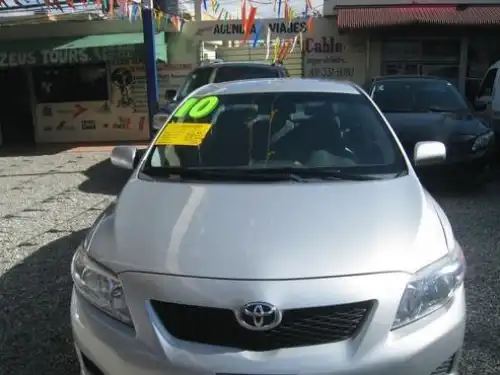 Toyota Corolla LE 2010