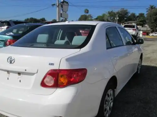 Toyota Corolla LE 2010