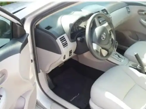 Toyota Corolla LE 2011