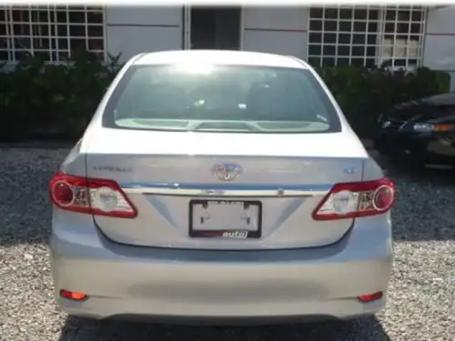 Toyota Corolla LE 2011
