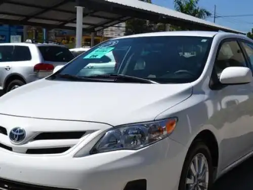 Toyota Corolla LE 2011