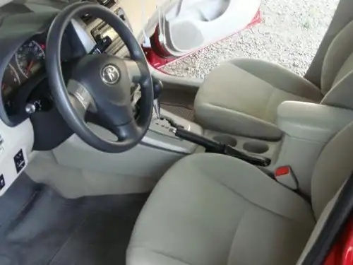 Toyota Corolla LE 2012