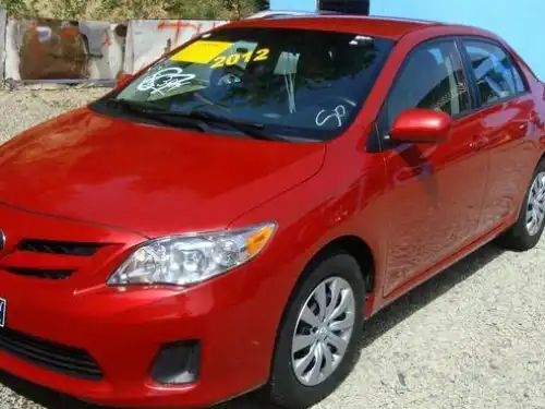 Toyota Corolla LE 2012