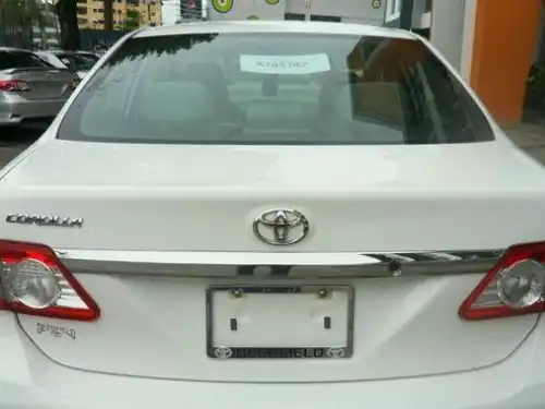 Toyota Corolla LE 2013