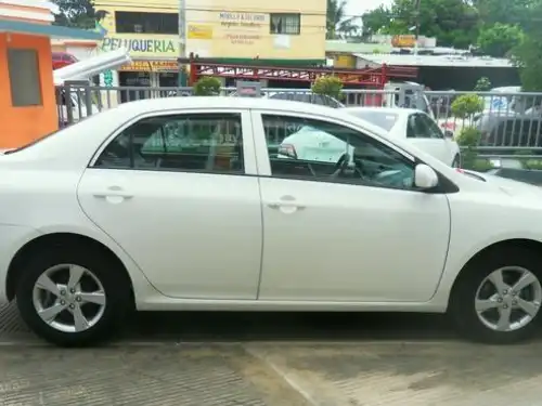 Toyota Corolla LE 2013