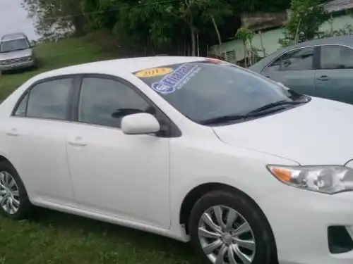 Toyota Corolla LE 2013