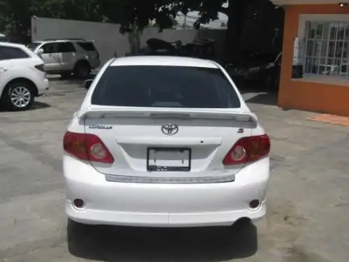 Toyota Corolla S 2009