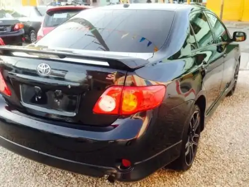 Toyota Corolla S 2010