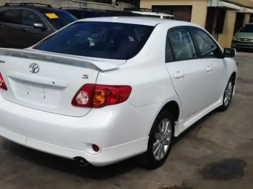 Toyota Corolla S 2010