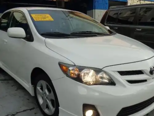 Toyota Corolla S 2011