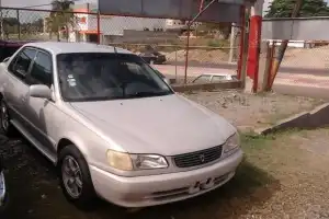 Toyota Corolla SE Saloon 1998