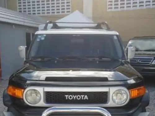Toyota FJ Cruiser  2010