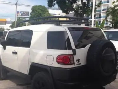 Toyota FJ Cruiser  2010