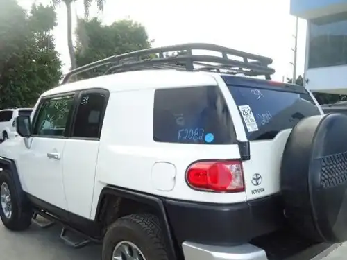 Toyota FJ Cruiser  2011