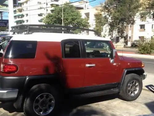 Toyota FJ Cruiser  2011