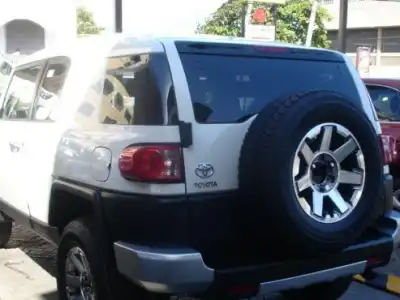 Toyota FJ Cruiser  2014