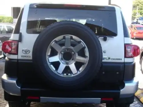 Toyota FJ Cruiser  2014