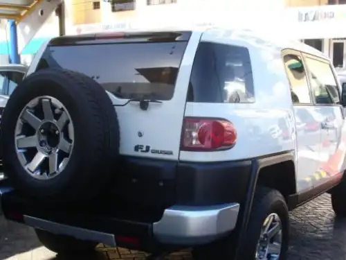 Toyota FJ Cruiser  2014