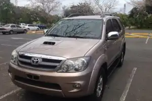 Toyota Fortuner2007