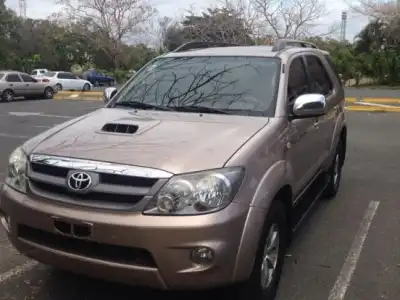 Toyota Fortuner2007