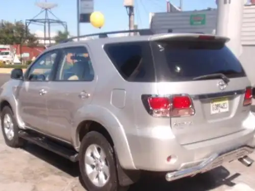 Toyota Fortuner2008