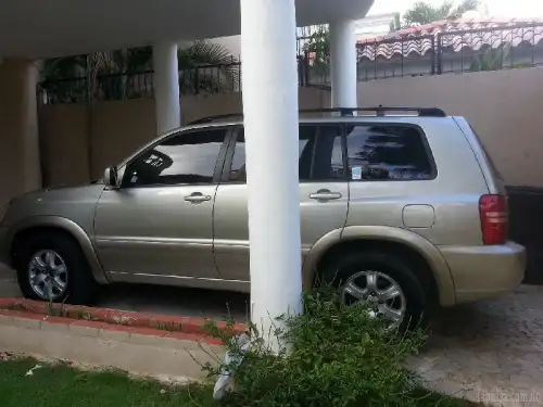 Toyota Highlander  2001  