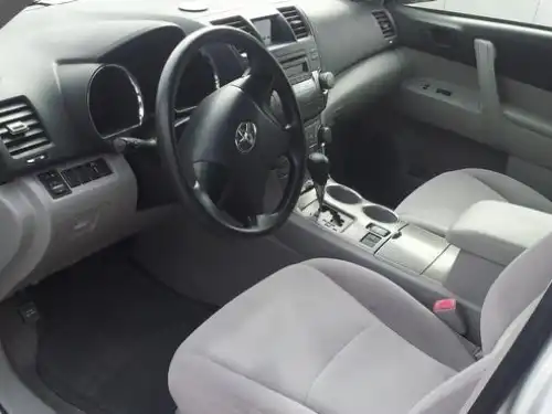 Toyota Highlander  2009