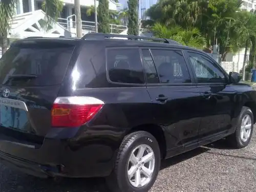 Toyota Highlander  2010