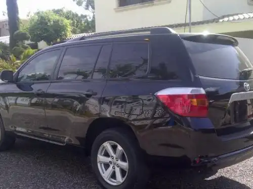 Toyota Highlander  2010