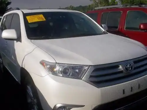 Toyota Highlander  2011