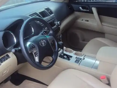 Toyota Highlander  2012