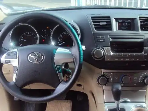 Toyota Highlander  2012