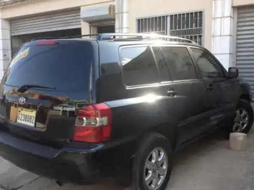 Toyota Highlander 2005 limited V6 full negra 