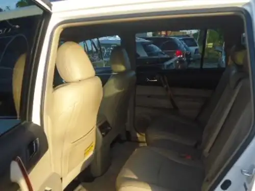 Toyota Highlander Limited 2011